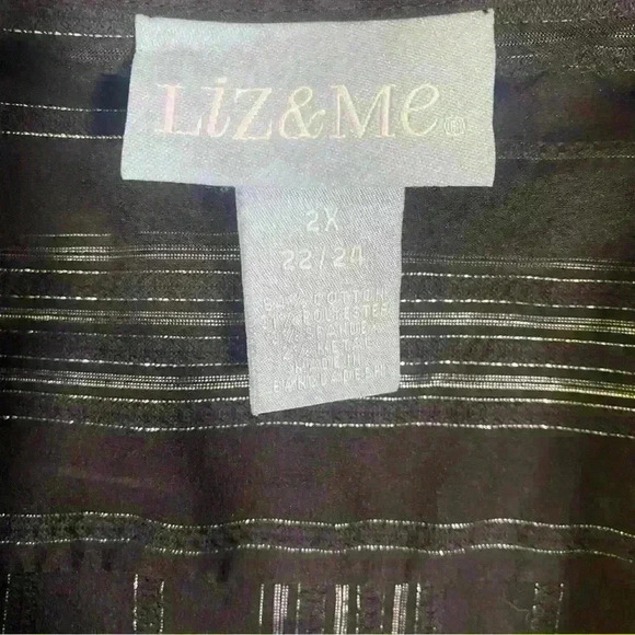 Liz&Co. Light Weight Zipper Jacket. Size 2X 22/24. Black and Silver - Picture 8 of 9
